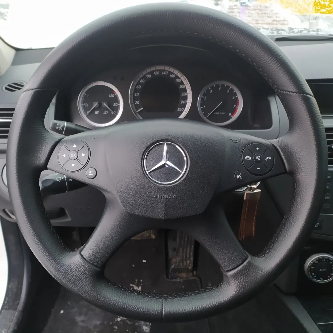 Перетяжка руля на Mercedes C класса
