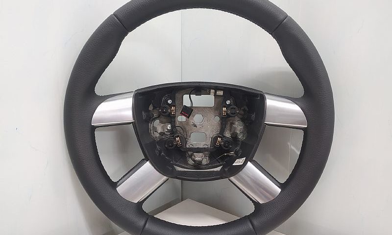 Перетяжка руля на Ford Focus 2