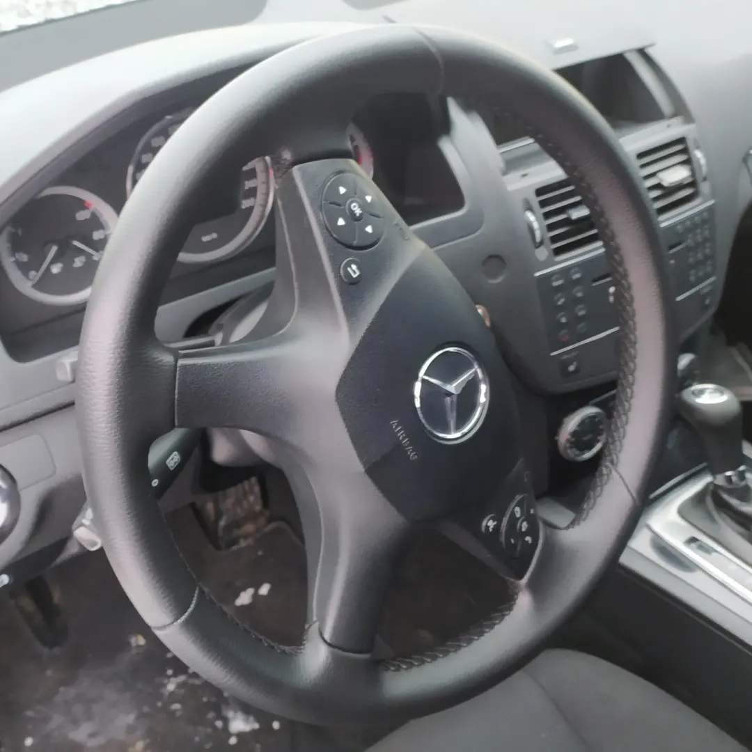 Перетяжка руля на Mercedes C класса