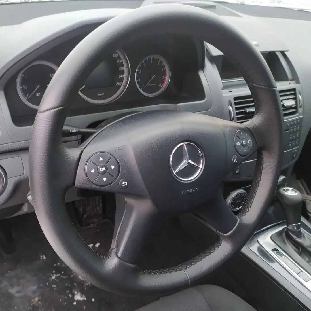 Перетяжка руля на Mercedes C класса