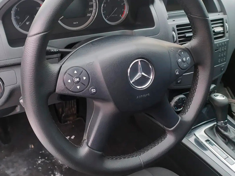 Перетяжка руля на Mercedes C класса