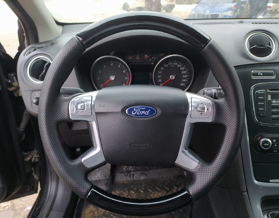 Перетяжка руля на Ford Mondeo 4