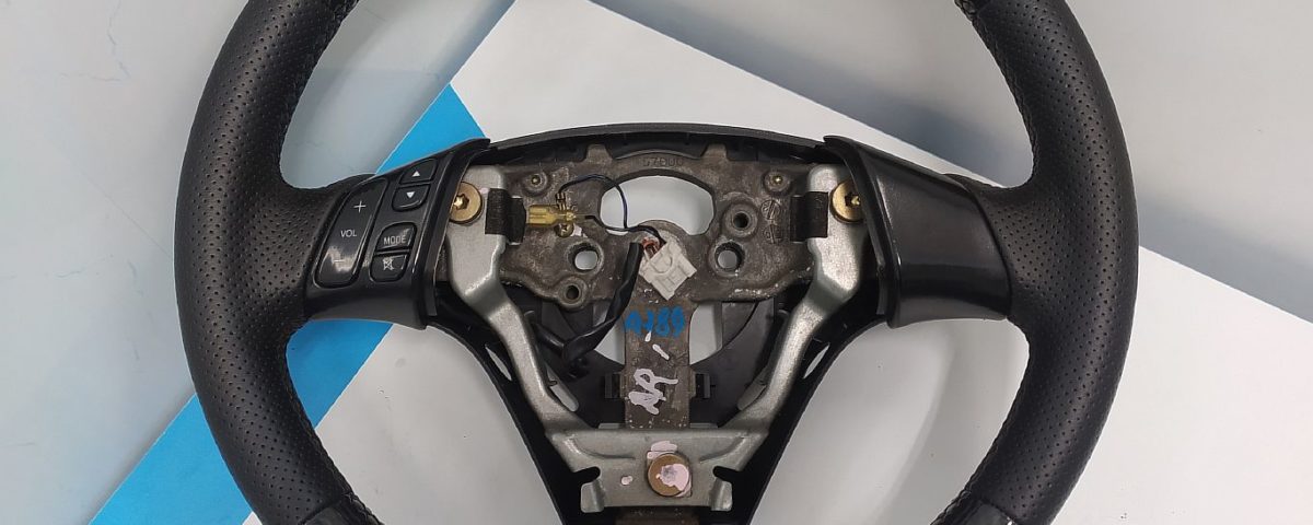 Перетяжка руля на Mazda 3