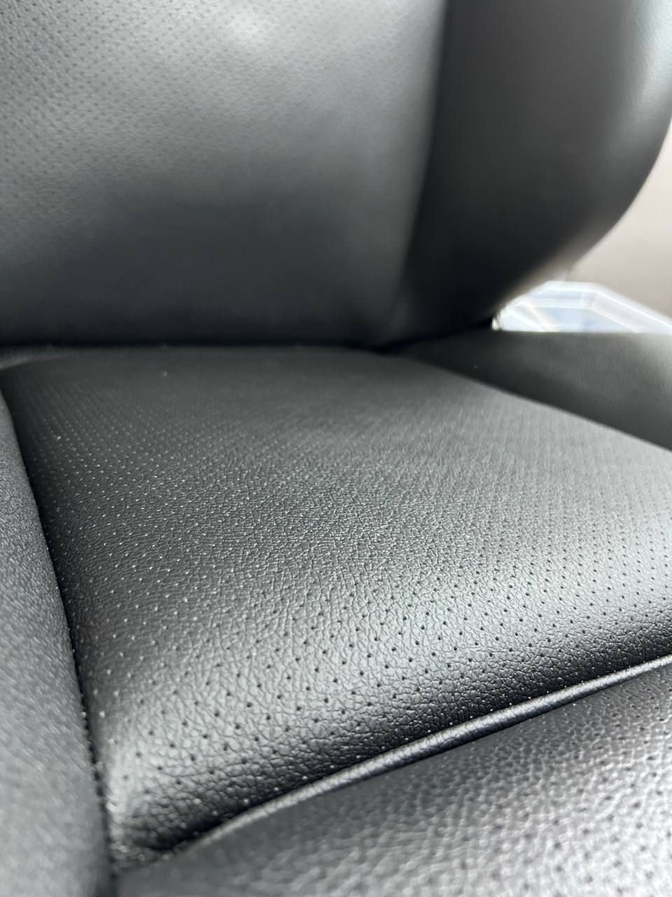 Перетяжка сидений на Mercedes C класс