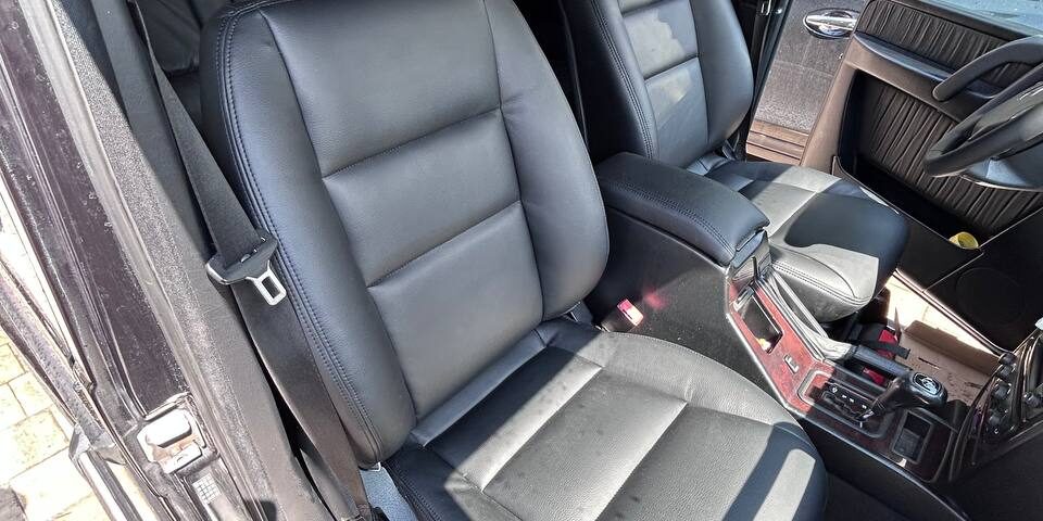Перетяжка сидений на Mercedes G класс