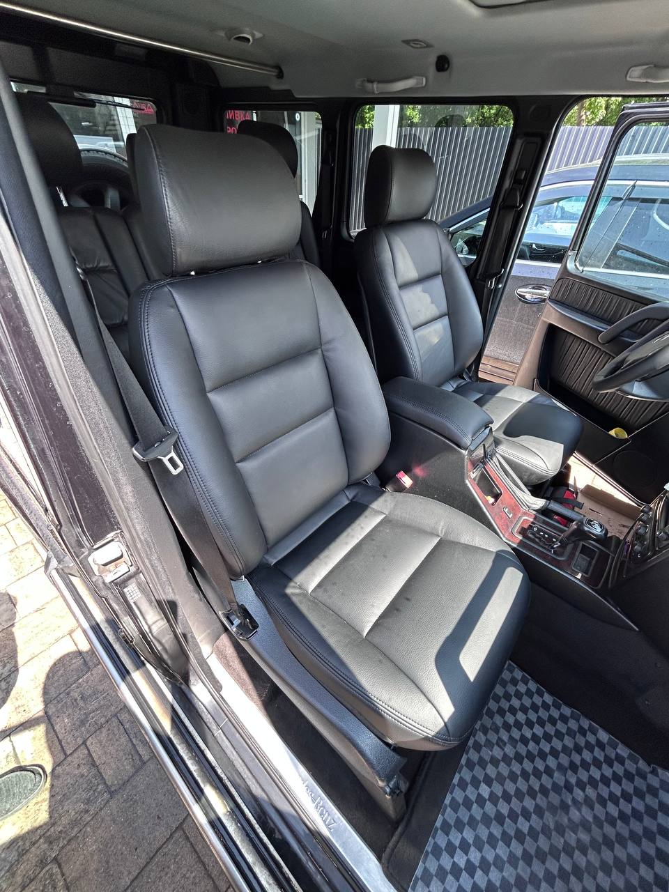 Перетяжка сидений на Mercedes G класс